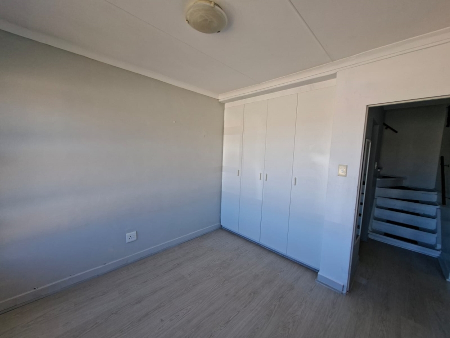 2 Bedroom Property for Sale in Hartenbos Central Western Cape